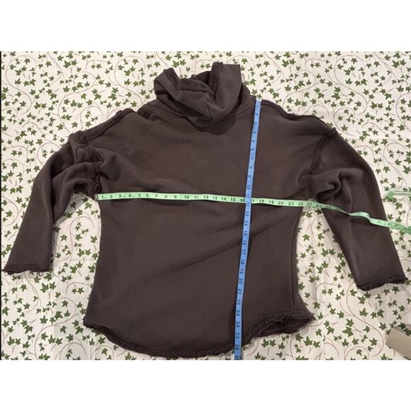 Natural Life Pullover Hoodie Size: S/Md - Picture 4 of 4